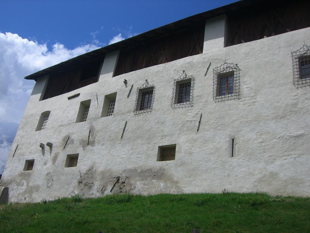 Schloss Gravetsch Villa Villandro Luaran gambar